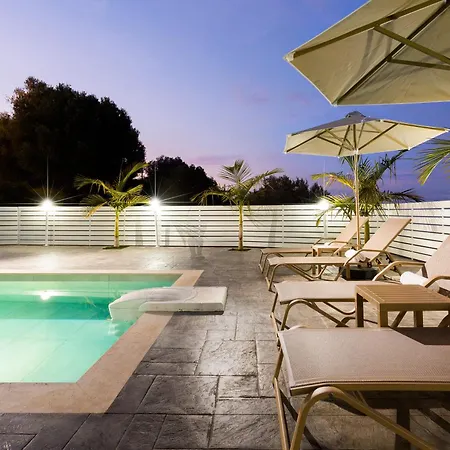 Elea Villa
